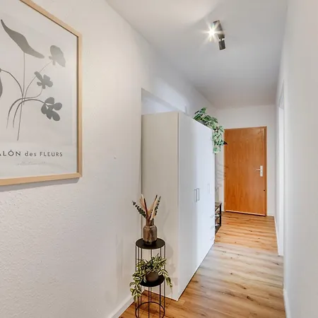 Design 2br - 6 Guests & Workspace - Messe Dus Apartmán Duisburg